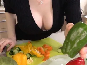 Anh xin lỗi, nhưng... chị em ngon quá!!!